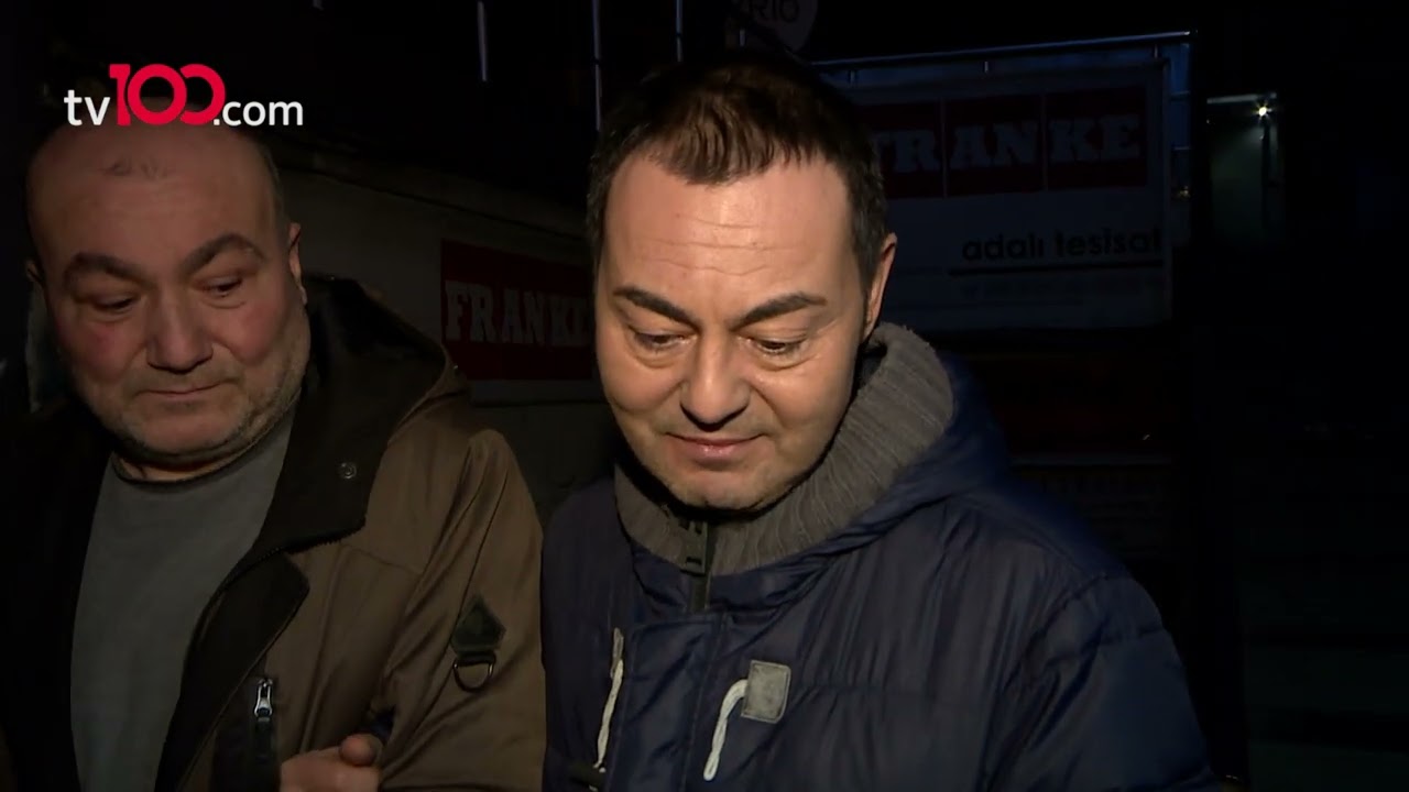 Serdar Ortaç'ın zor anları! Pantolonundaki ıslaklık dikkat çekti