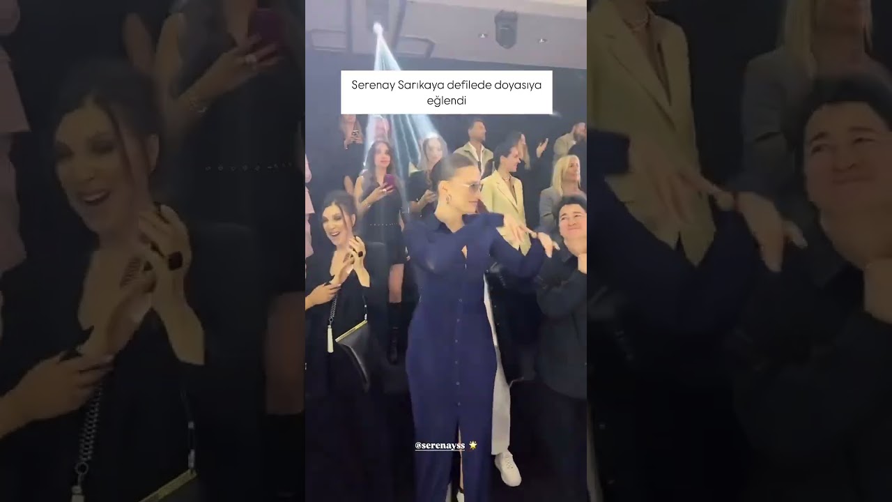 Serenay Sarıkaya defilede doyasıya eğlendi #serenaysarıkaya