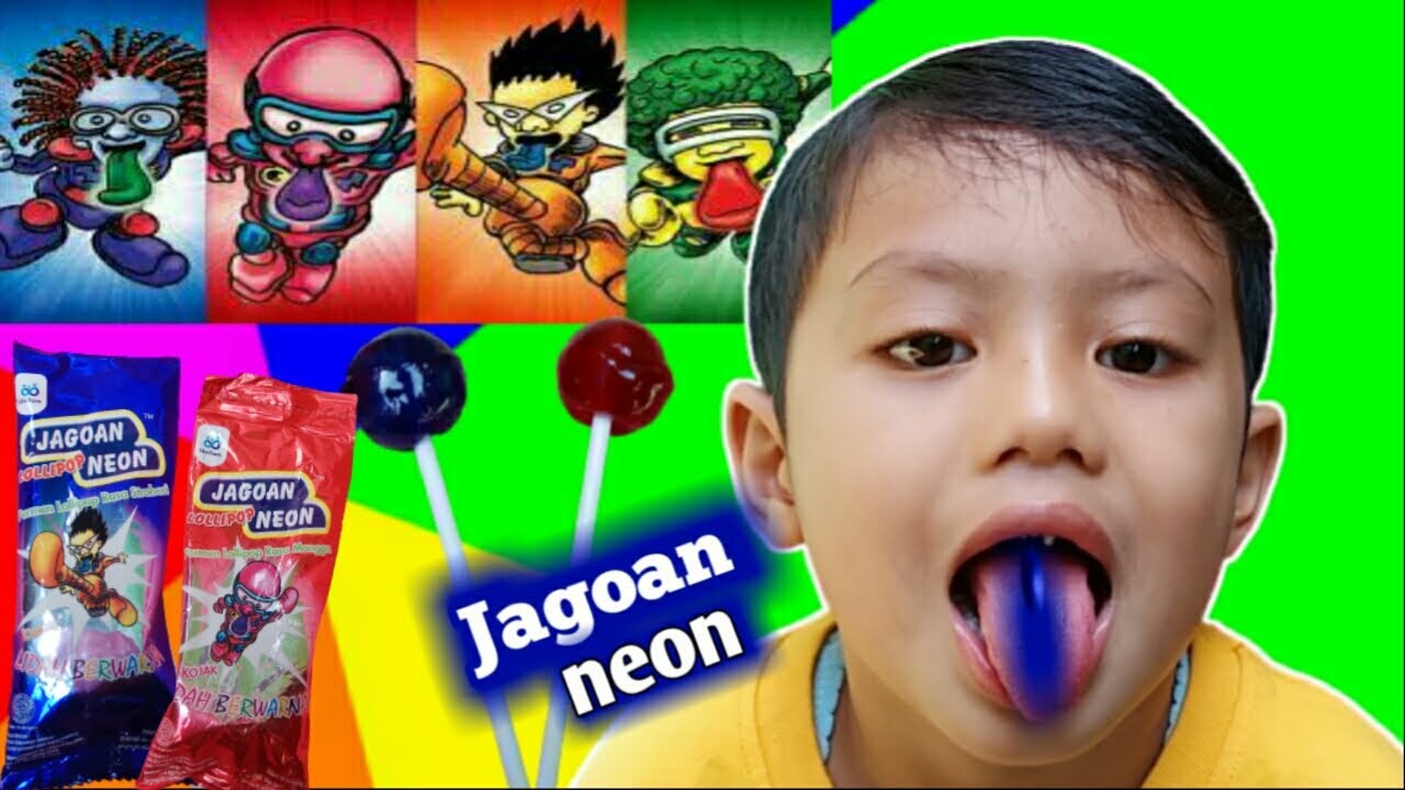 Serunya Arfan Makan Permen Lolipop Jagoan Neon Bikin Lidah Berwarna | colorful lollipops