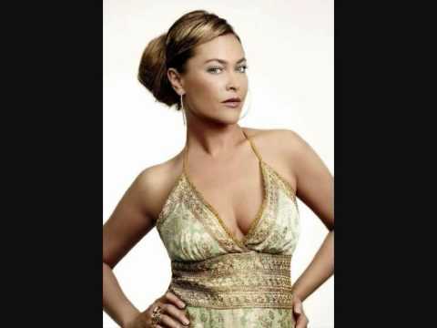 Sevdim - Hulya Avsar (Original version Anna Vissi - Eleni )