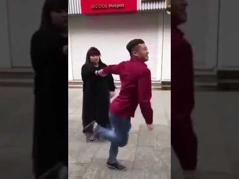 Sevgililer gulmeli