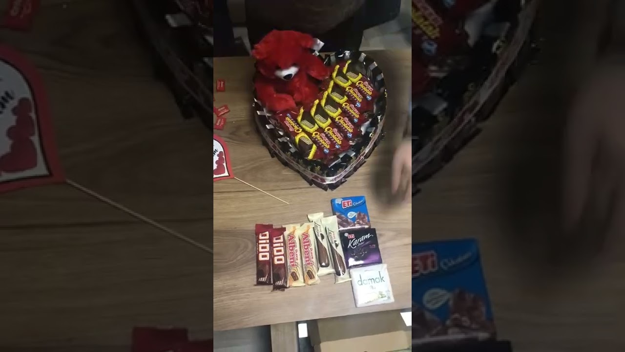Sevgiliye Hediye Çikolata Kutusu Kalpli 14 Şubat