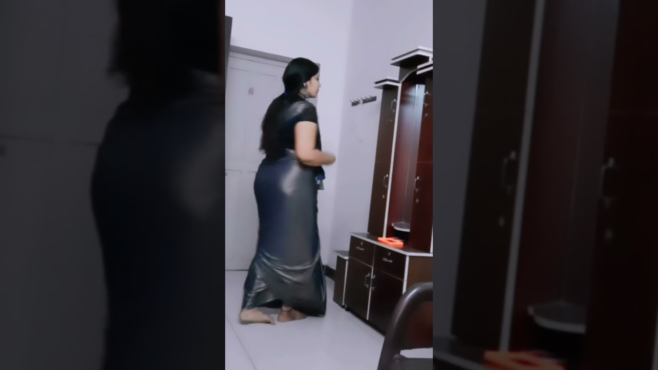sexy back 🔥🔥🔥#structure #saree #shorts