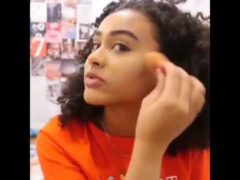SEXY BLACK GIRL FARTS ACCIDENTALLY WHILE MAKEUP VIDEO