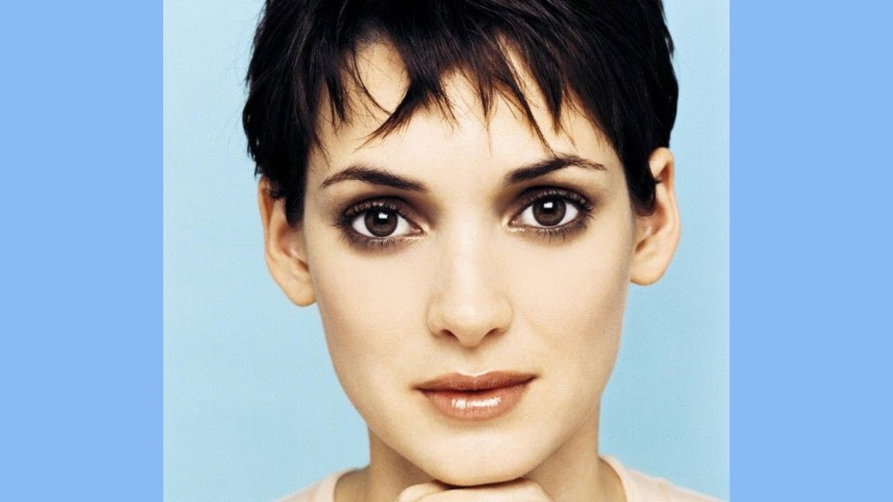 SEXY WINONA RYDER PHOTOS: Pantyhose, Stockings, Tights,Heels, Mini Skirt,MiniDress