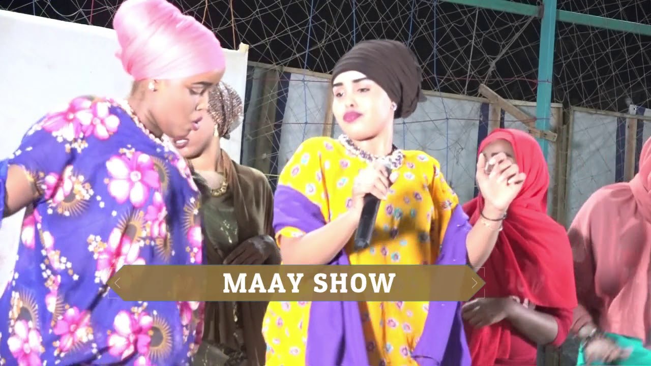 Shadiyo sharaf oo Baydhabo showgii wax yaable ku soo bandhigtey