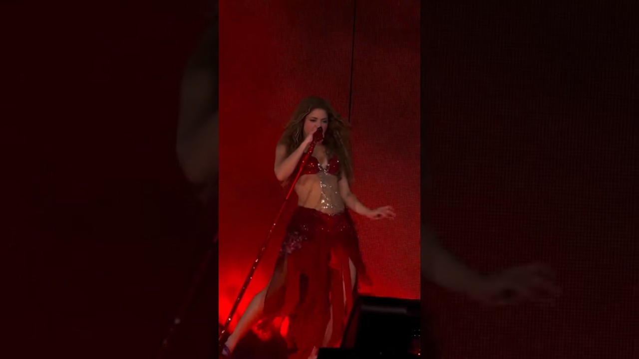 Shakira canta 