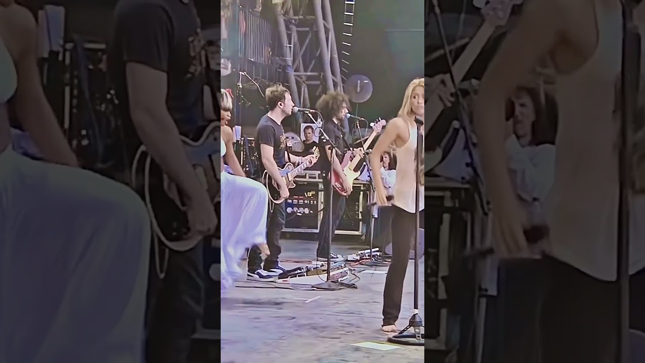 shakira feet🦶🦶😍👅❤️