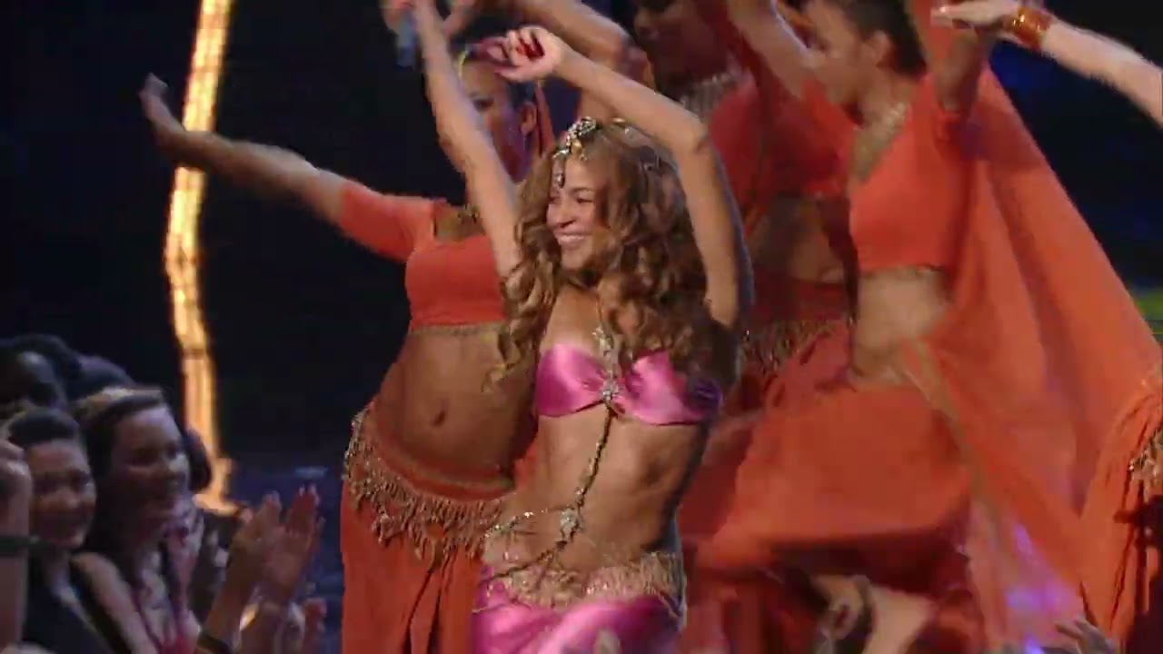 Shakira ft. Wyclef Jean - Hips Dont Lie (MTV VMA Live) (2006)