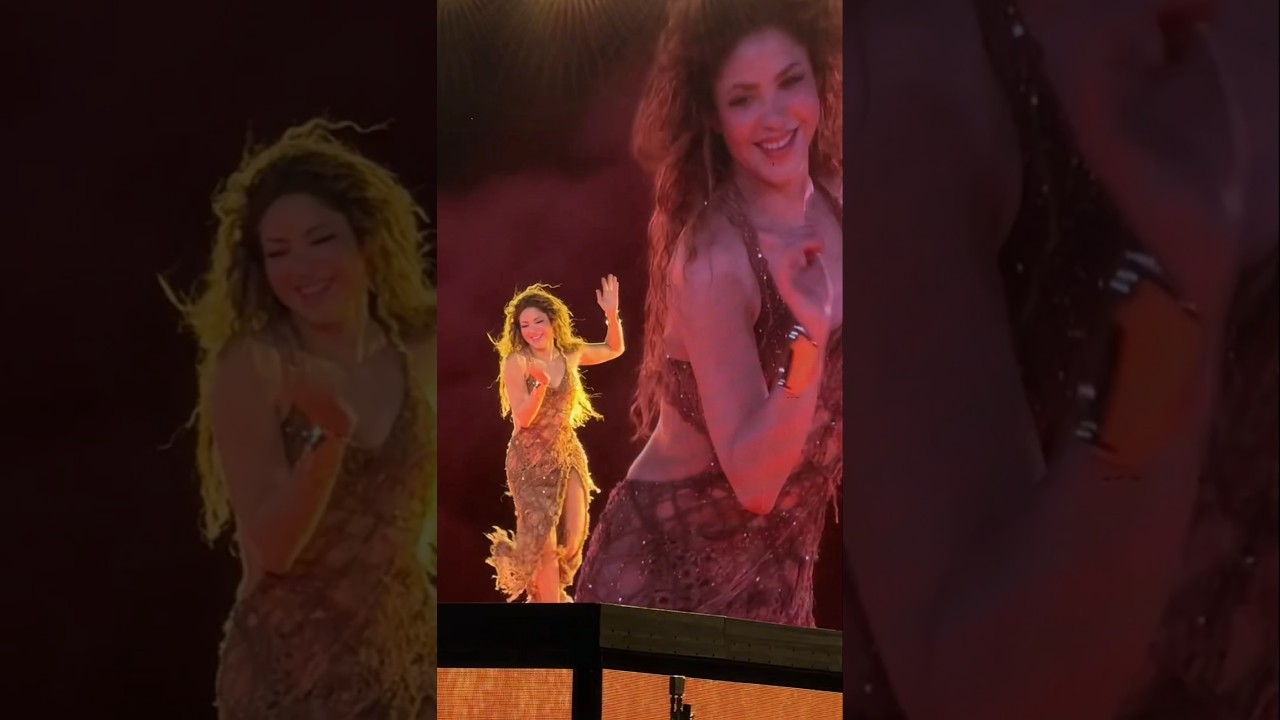 Shakira Hips don't lie dance (Concert live) #shakira #concert #2025 #lmynlworldtour #hipsdontlie