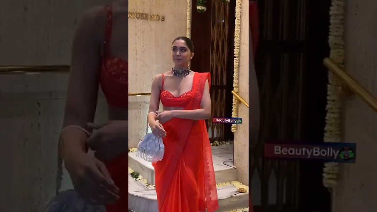 Sharvari Wagh ‼️ beautiful Res saree दिवाली त्यौहार साड़ी #shorts #youtubeshorts #shortvideo