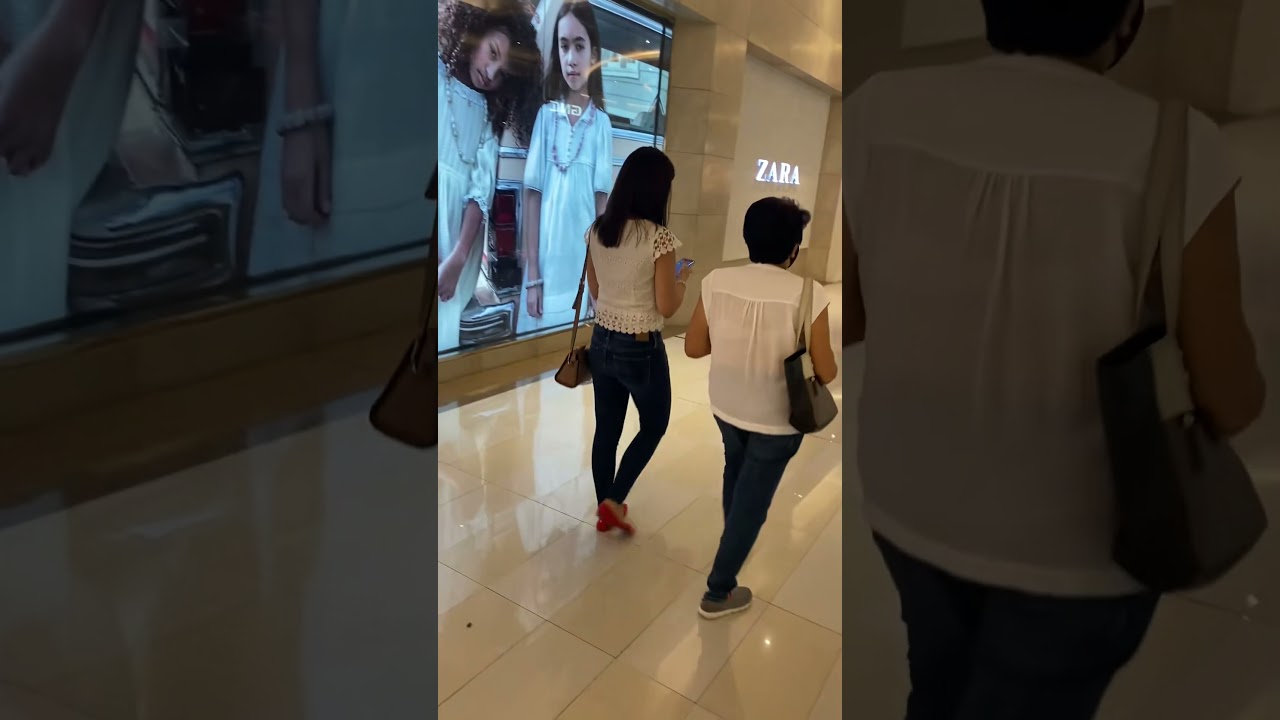She didnt even notice 🤣 #candidcrush #accidentalcrush #unknowncrush #unawarecrush #bugcrush #crushb