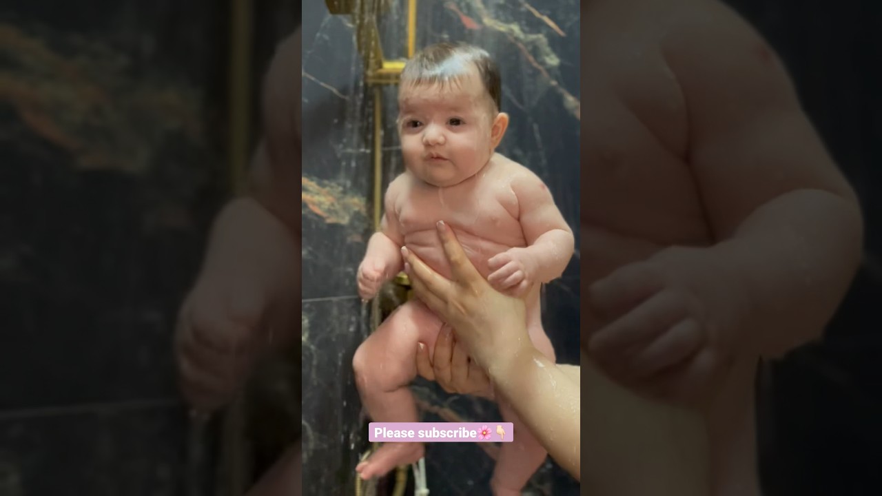 She likes the bath🥹😍#baby #girl #style #bathroom #cute #water