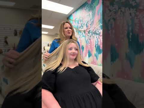 She Picked The Most Beautiful Wig.