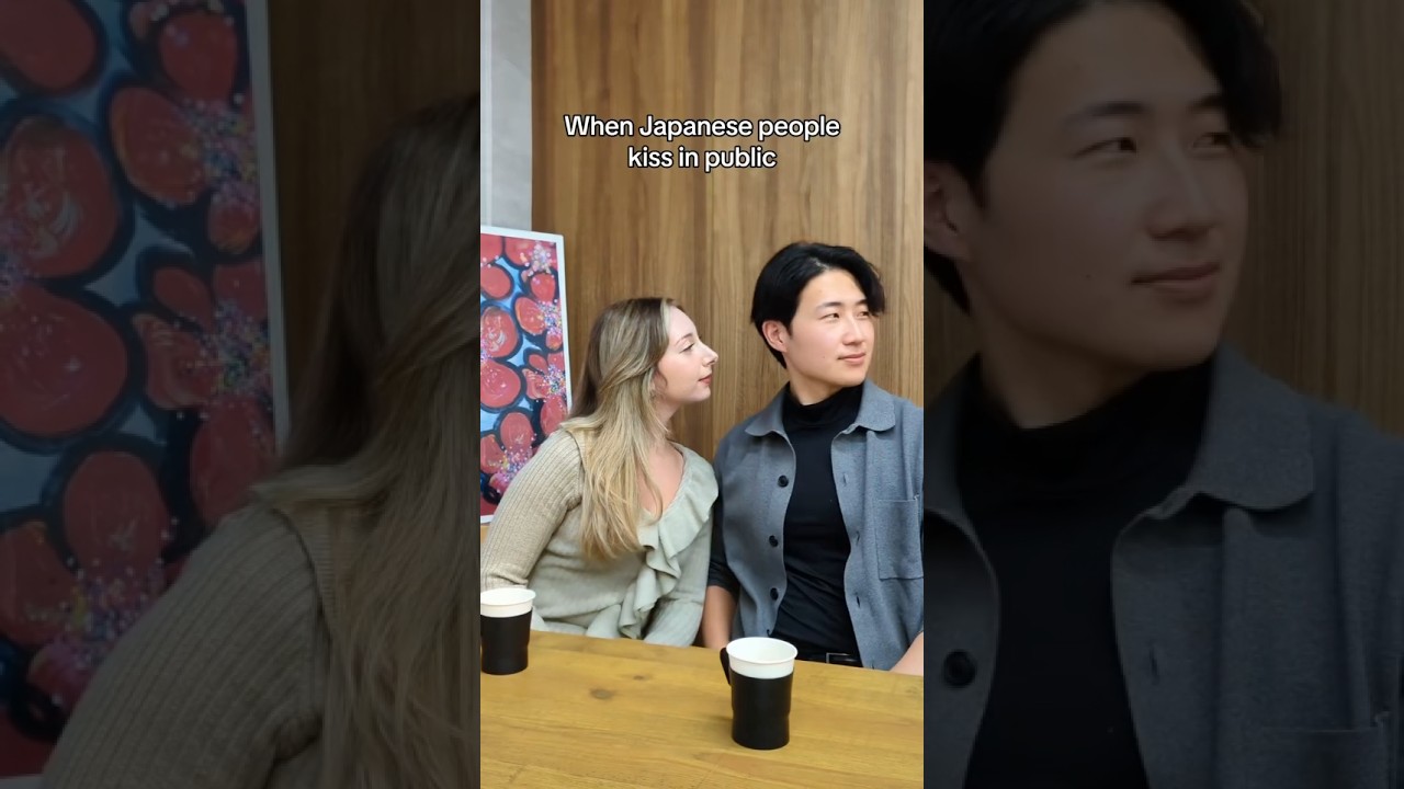 She Wants To Kiss In Public 👩🏼‍❤️‍💋‍👨🏻 #amwf 🇮🇹🇯🇵