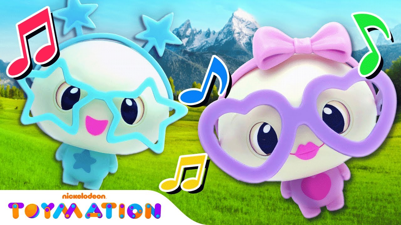 She'll Be Coming 'Round the Mountain 🎵 Nursery Rhymes | My Squishy Little Dumplings Toy Play