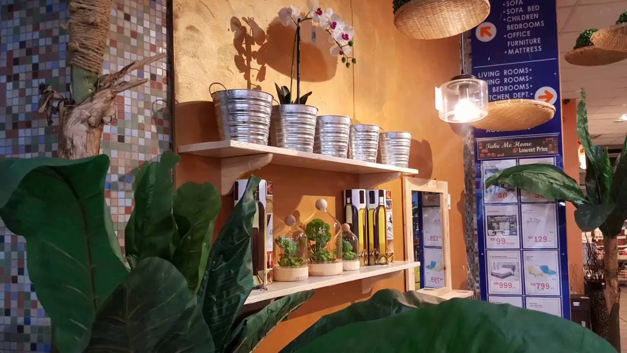 Shelving Display @ MEKIO