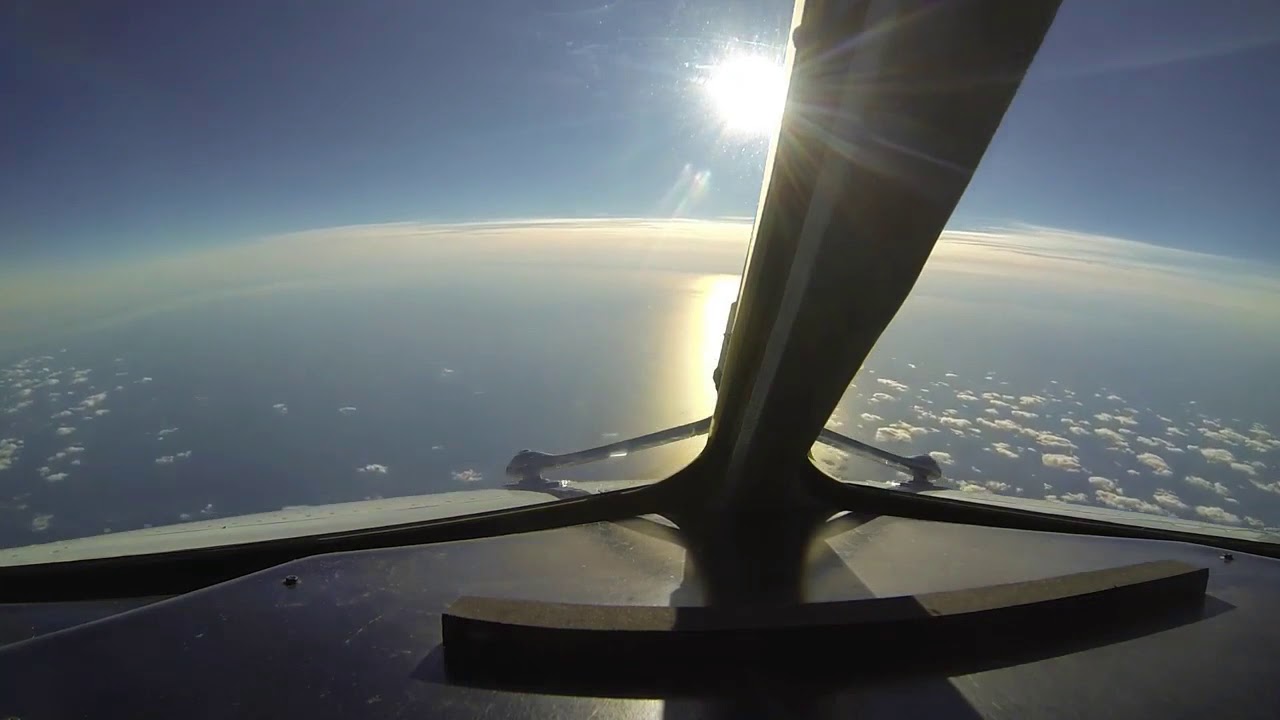 Shooting of the aircraft from takeoff to landing