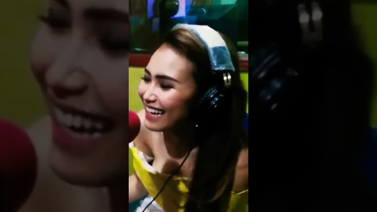 #SHORTS | Lirikan Sensual Ayu Ting Ting Bikin Kameramen Salah Pencet. Kanan atau Kiri?