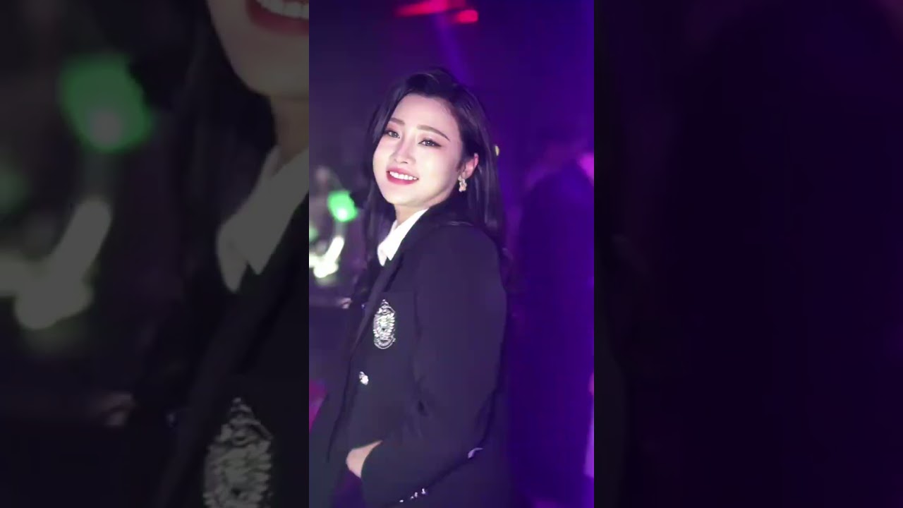 #shorts DJ EMI REMIX (DJ抖音版 2023) 小姐姐蹦迪 #美女蹦迪 #这谁顶得住啊 #bar #dj #djemi