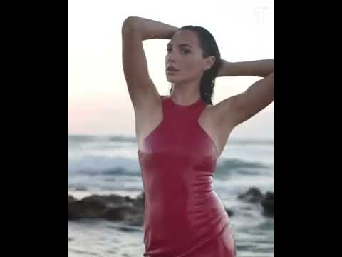 #shorts #galgadot Wonder woman actress gal gadot hot & sexy bikini photoshoot #shorts video
