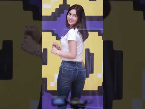 #shorts #kpopfap somi got cakes