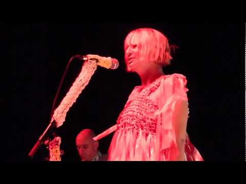 SIA breathe me AB 16 05 2010