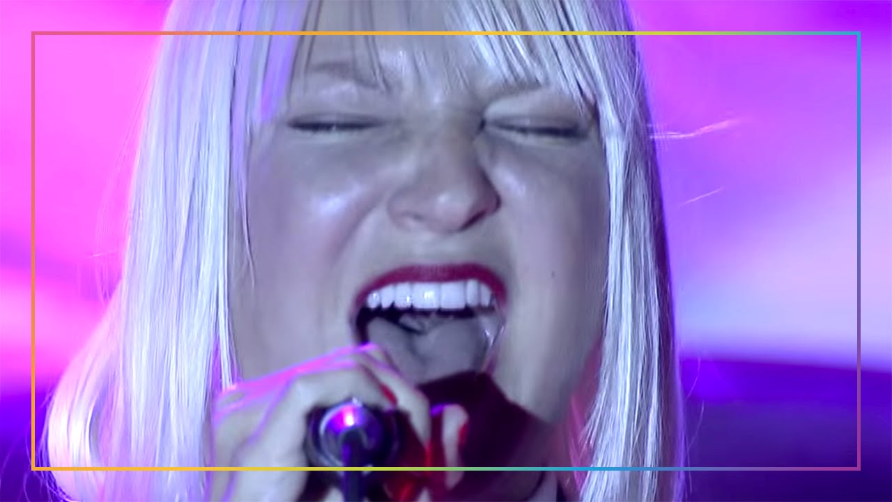 Sia's heartrending acoustic performance of 