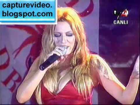 Sibel Tüzün İri Memeler