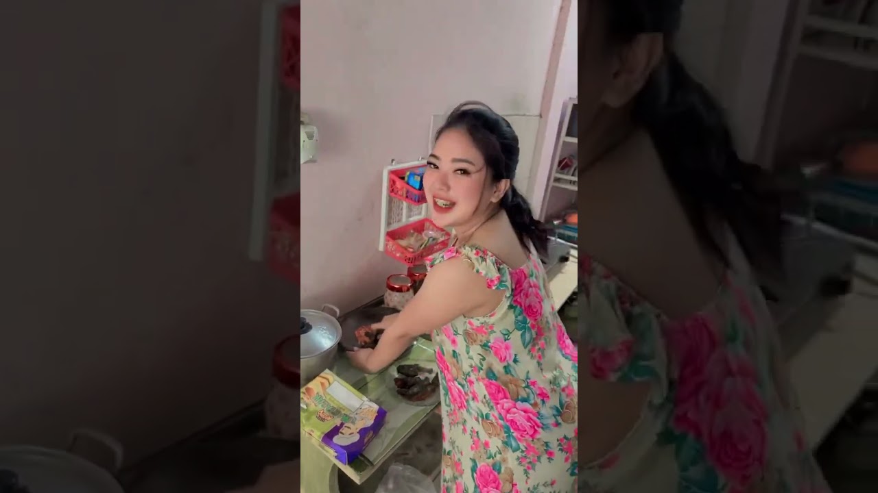 Sigemoy bikin sambel goyang 😂 #vlog #prank #storywa #comedy