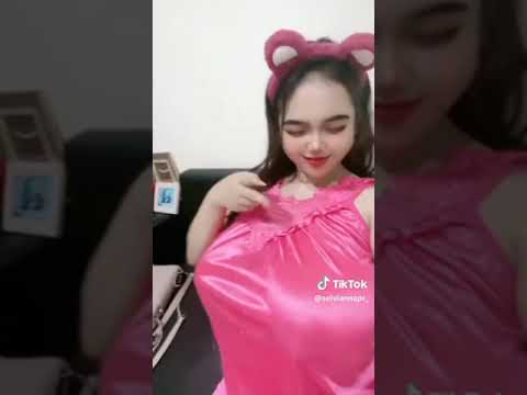 Silviana Toket Tobrut Jumbo Barbar montok
