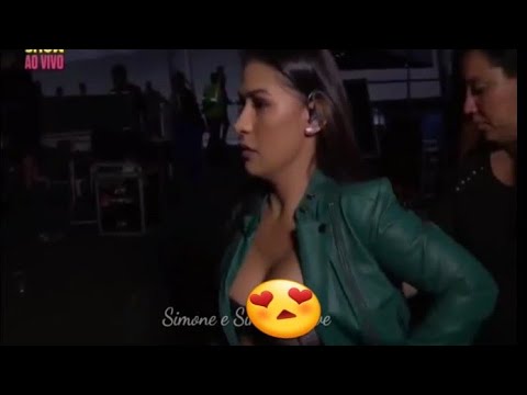 Simone arrasando com sua langerie no festival de Niterói