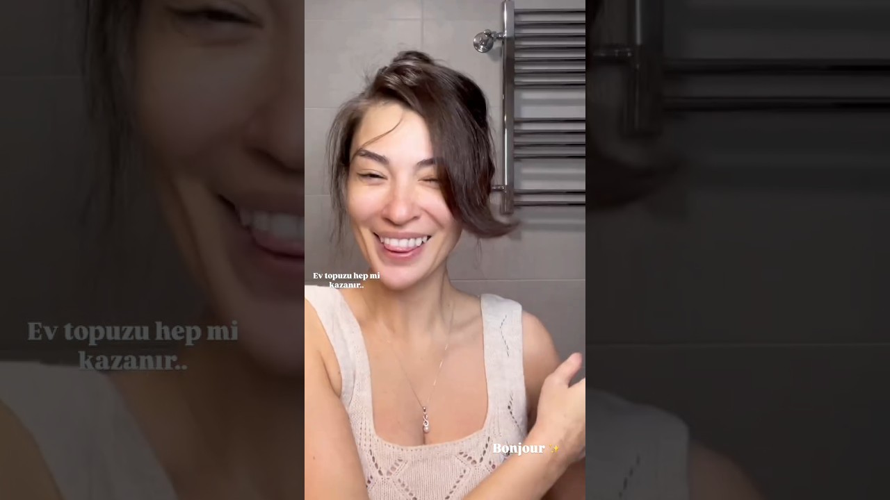 Sinem Reyhan Kıroğlu Videosu #SinemReyhanKıroğlu #KadBir