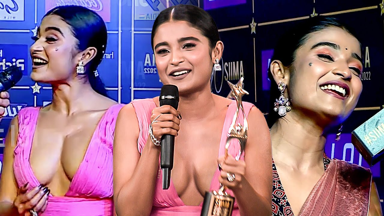 Singer Chaitra J Achar spiced the South Movie Awards red carpet with her elegance and talent