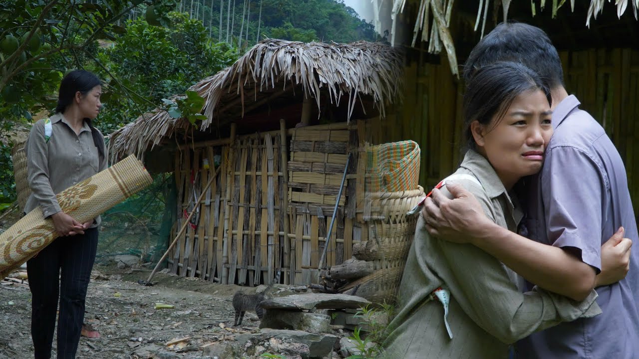 Single Girl Meets Her Father After Leaving The Abandoned House - What Is Her Stepmother Up To?