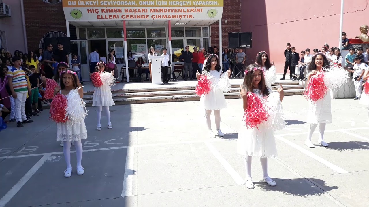 Sinsirella 23 Nisan Gösterisi