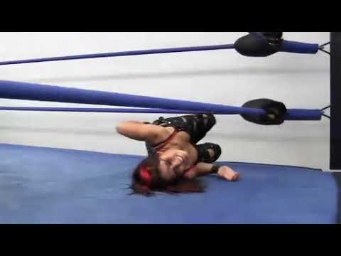 SLAMpeg 3110: Athena (WWE Ember Moon) vs Ivelisse Velez