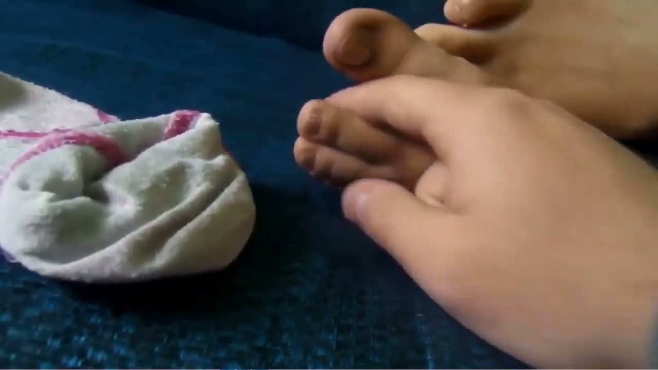 Sleeping Girl Feet 3 (reupload)