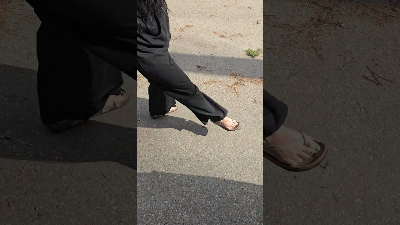 Smoke crush in birkenstock sandals #crushexperiment #asmrcrush #sandals #Pebbles #walking