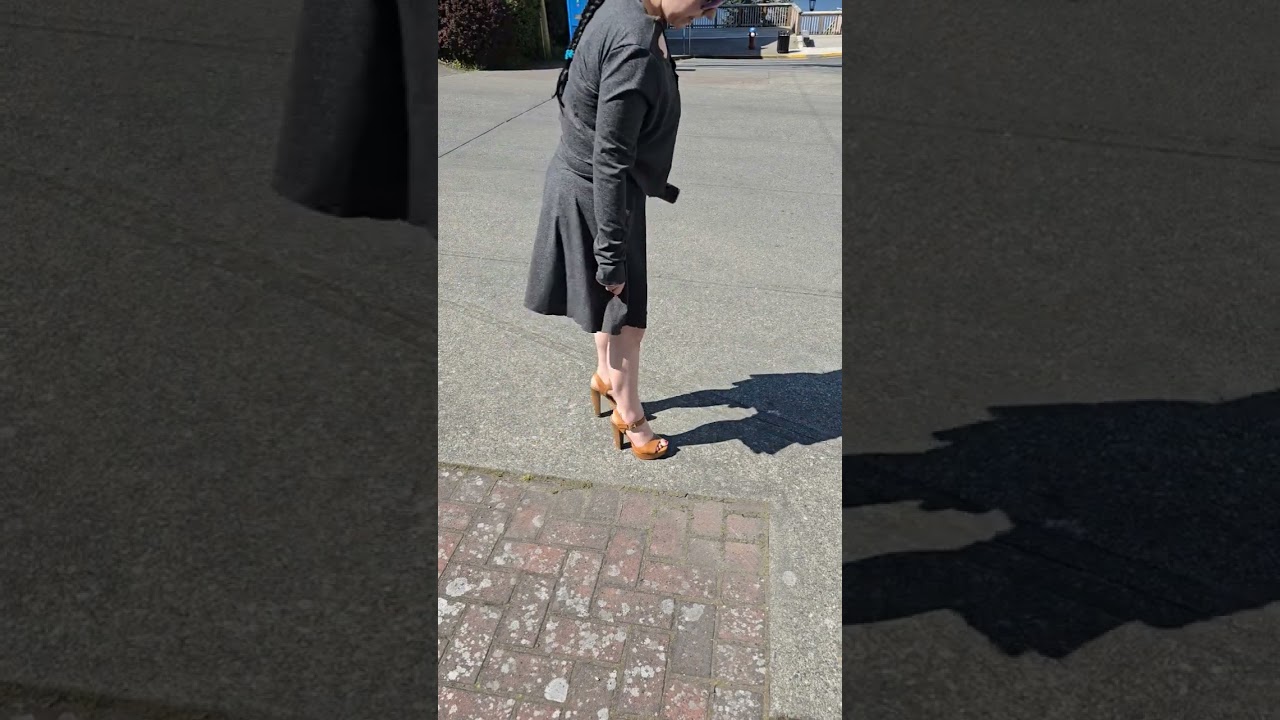Smoke crush in heels #crushexperiment #asmrcrush #highheels #walking #walkinginheels #Pebbles