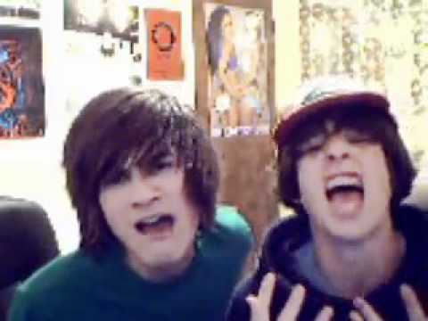 SMOSH - ORIGINAL 2005 POKEMON THEME SONG