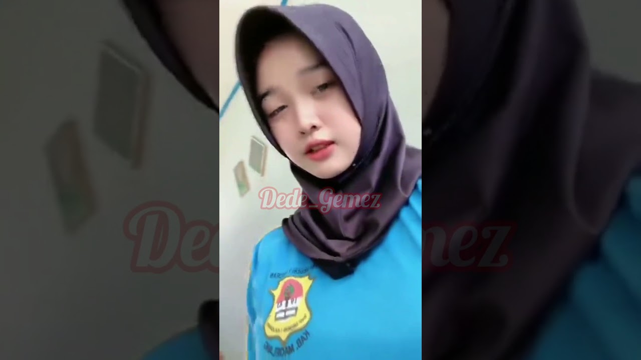 SMP cantik seragam olahraga