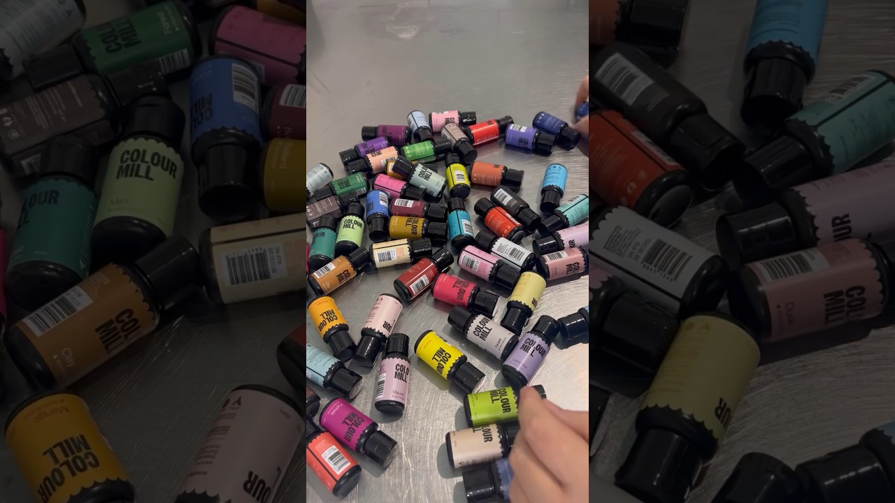 SO. MANY. COLOURS. 🌈🤩 Colours are by Colour Mill. Discount code: OKIEDOKIE10 #gifted