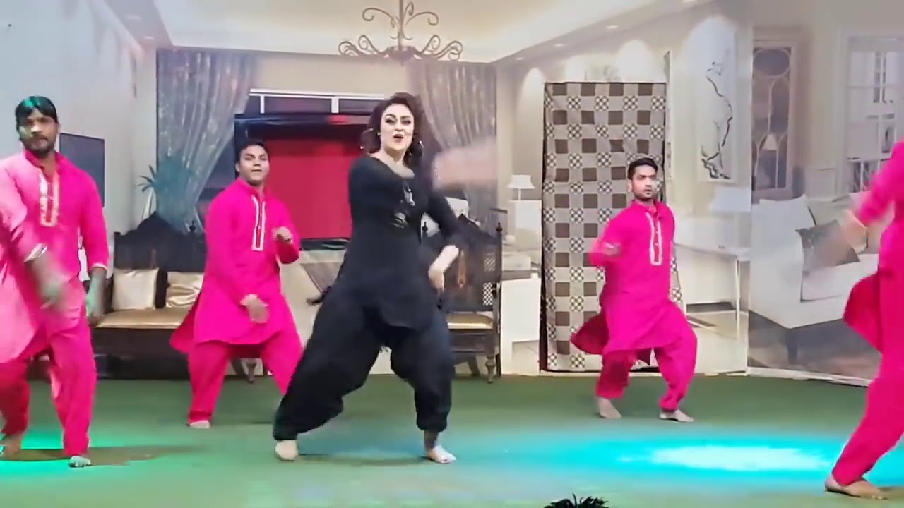 Sobia khan best mujra dance
