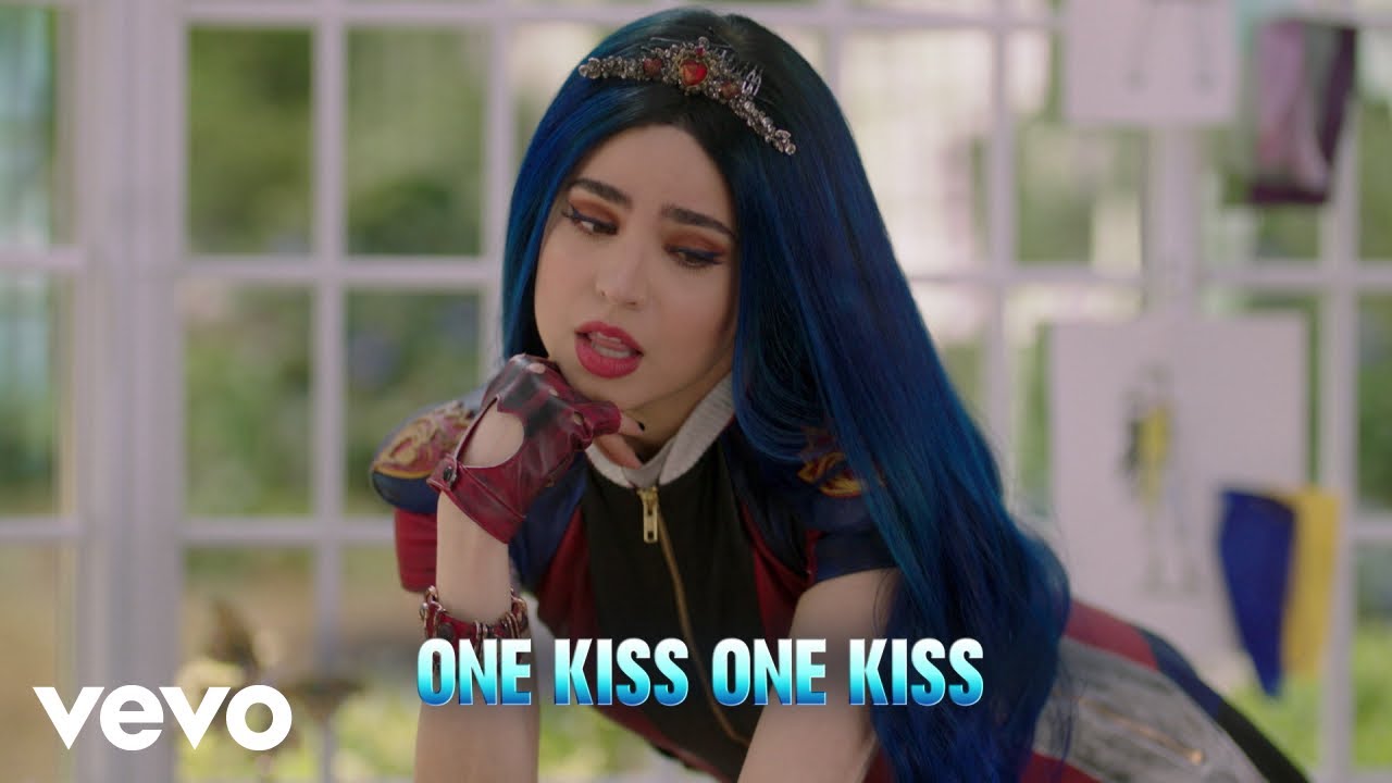 Sofia Carson, Dove Cameron, China Anne McClain - One Kiss (From 