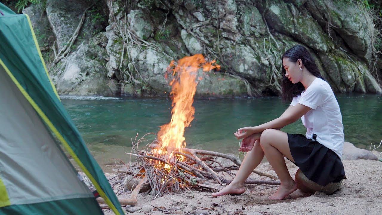 Solo Overnight Camp in the Forest: Salt-Baked Fish, shower, Sleep