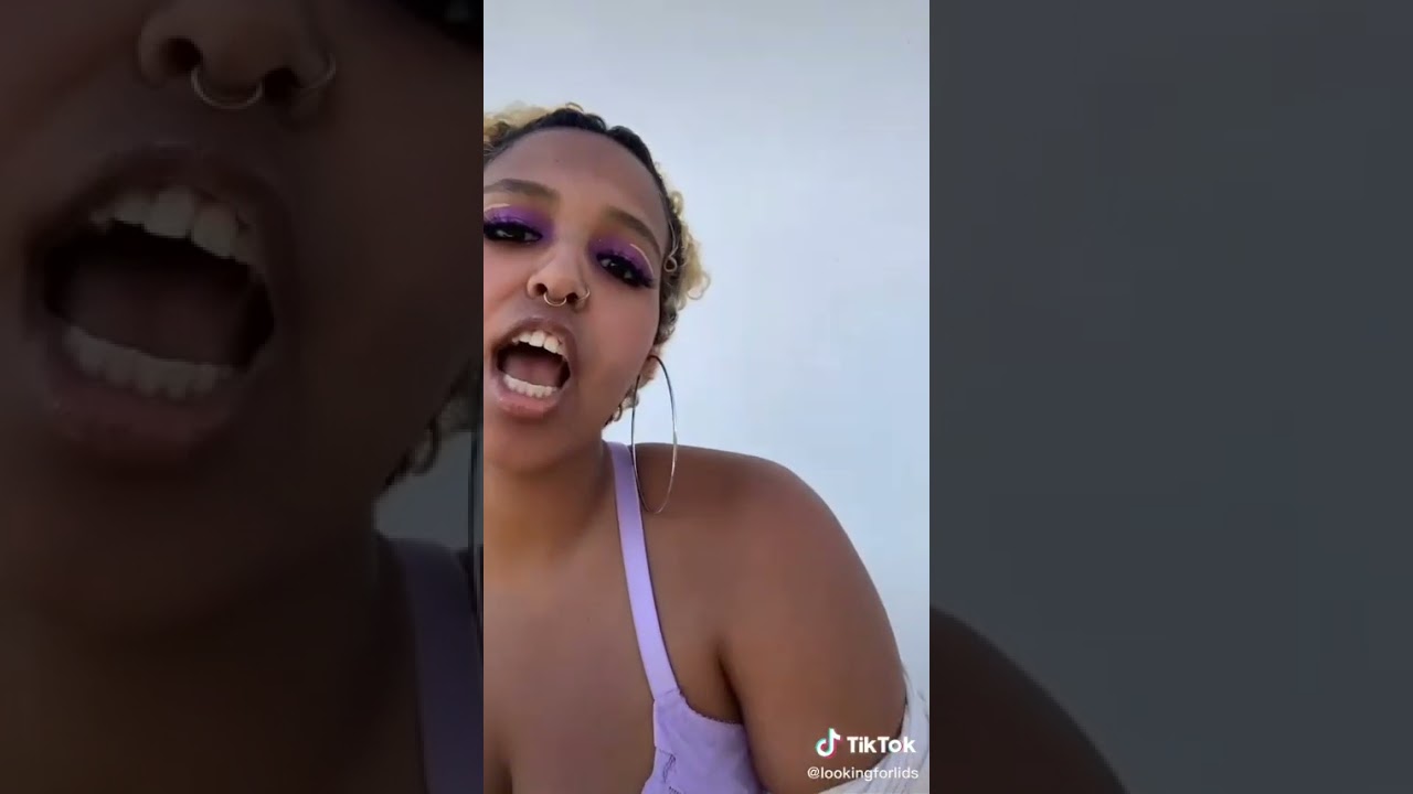 Somali girls are on another level ❤️🌹. No Bra Challenge. enjoy the video and share