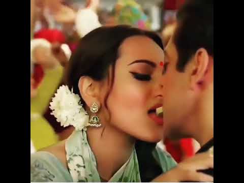 Sonakshi Sinha Hot Kissing with Salman Khan#sonakshisinha#salmankhan#dabangg3#sexy#hot#status#funny
