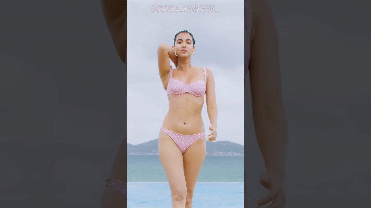 Sonal Chauhan HOT BIKINI Sexy Figure