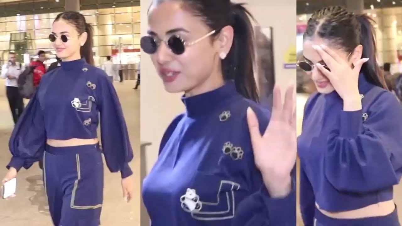 Sonal Chauhan Hot In Blue